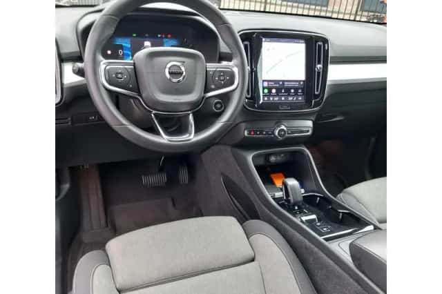Volvo XC40 (2024) thumbnail 5