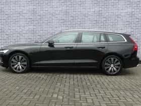 Volvo V60 (2021) thumbnail 2