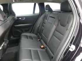 Volvo V60 (2021) thumbnail 18