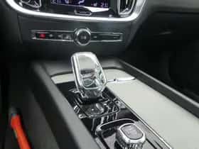 Volvo V60 (2021) thumbnail 23