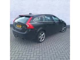 Volvo V60 (2017) thumbnail 4