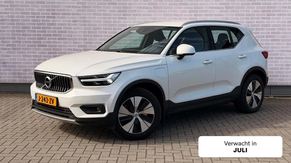 Volvo XC40 — foto 1