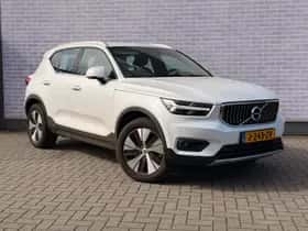 Volvo XC40 thumbnail 3