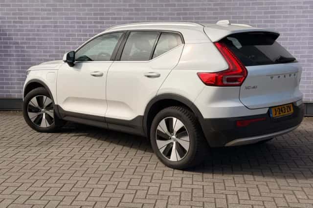 Volvo XC40 (2020) thumbnail 4