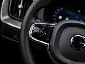 Volvo XC60 thumbnail 25
