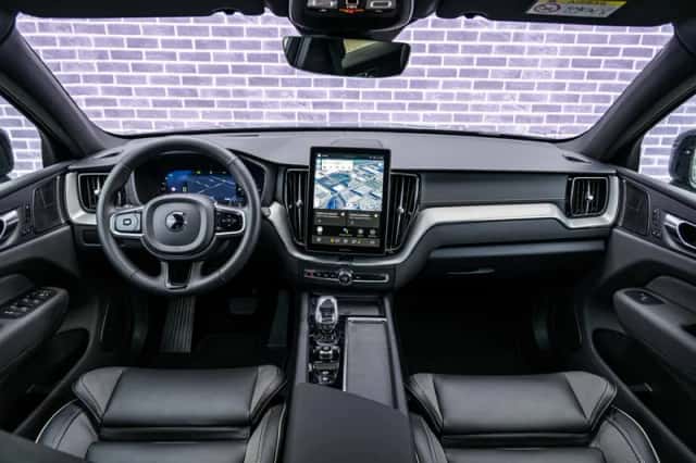 Volvo XC60 (2025) thumbnail 5