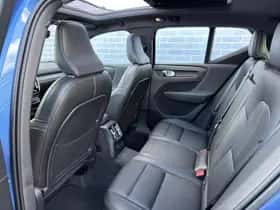 Volvo XC40 thumbnail 15