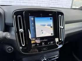 Volvo XC40 thumbnail 10