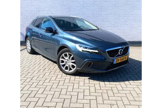 Volvo V40 (2019) thumbnail 2