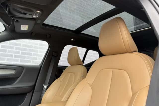 Volvo XC40 (2021) thumbnail 6