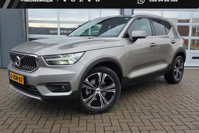 Volvo XC40 (2019) thumbnail 1