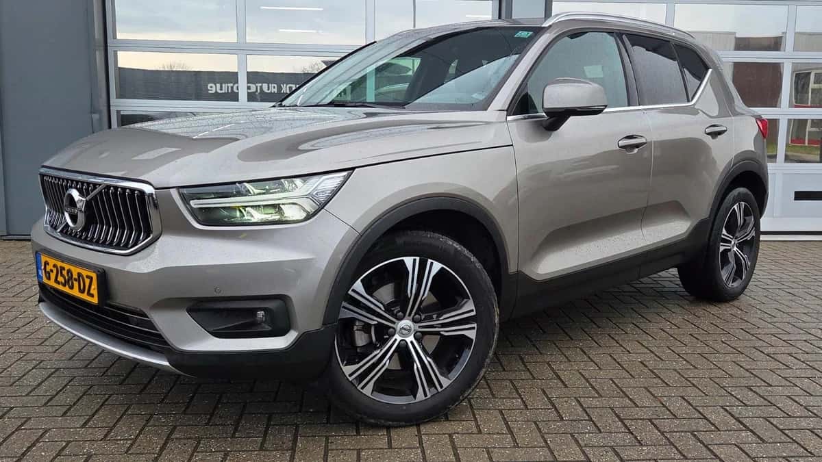 Volvo XC40 — foto 1