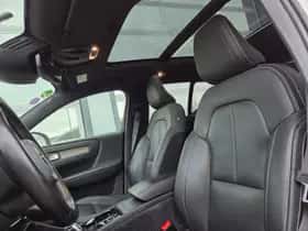 Volvo XC40 thumbnail 5