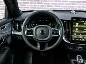 Volvo XC90 thumbnail 3