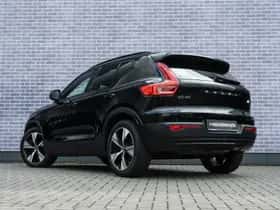 Volvo XC40 thumbnail 2