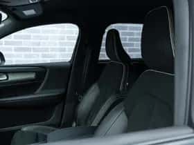 Volvo XC40 thumbnail 5