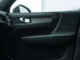 Volvo XC40 thumbnail 7