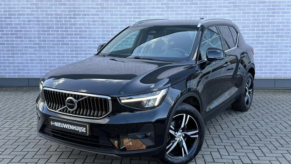 Volvo XC40 — foto 1