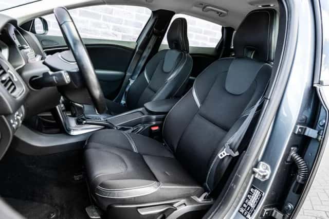 Volvo V40 (2016) thumbnail 7