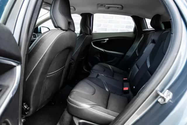 Volvo V40 (2016) thumbnail 8