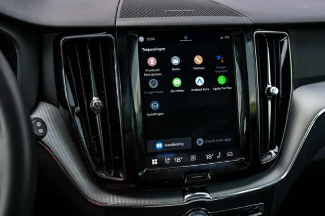 Volvo XC60 (2022) thumbnail 18