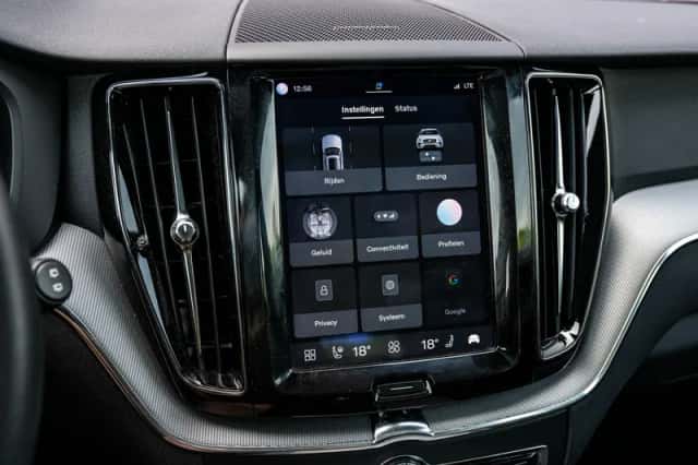 Volvo XC60 (2022) thumbnail 19