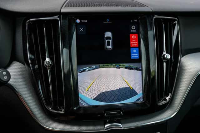 Volvo XC60 (2022) thumbnail 21