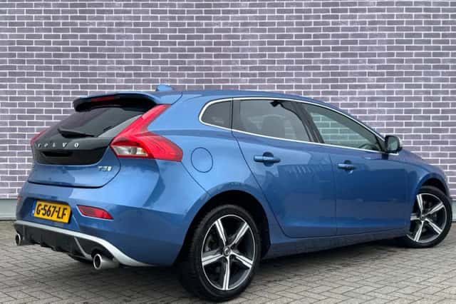 Volvo V40 (2019) thumbnail 2