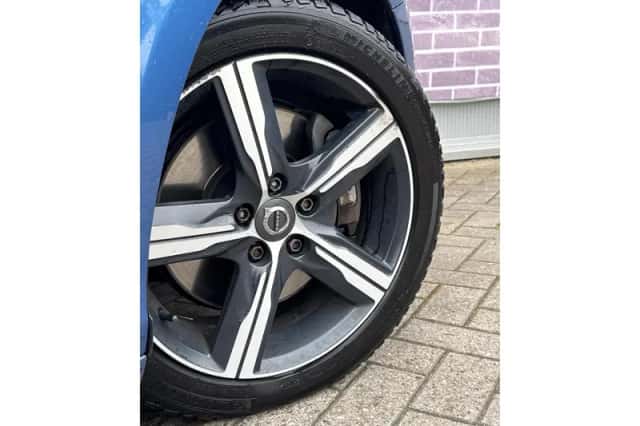 Volvo V40 (2019) thumbnail 11