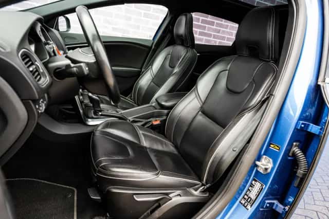 Volvo V40 (2019) thumbnail 6