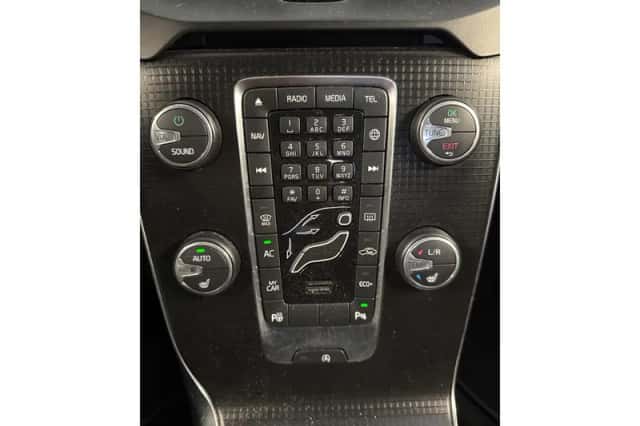 Volvo V40 (2019) thumbnail 8