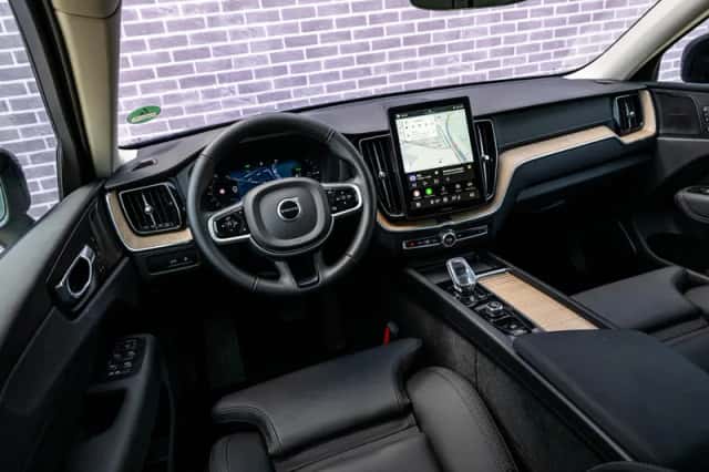 Volvo XC60 (2025) thumbnail 11