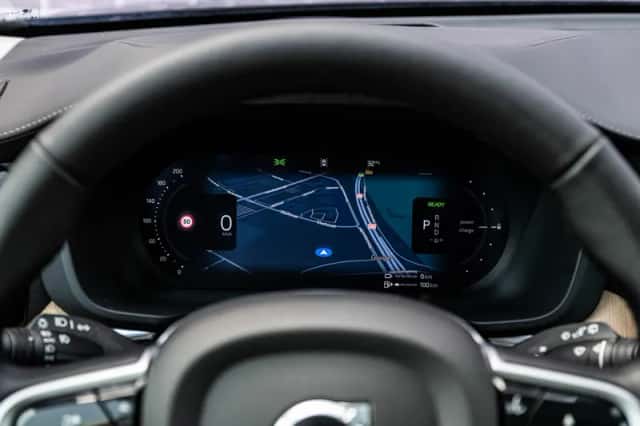 Volvo XC60 (2025) thumbnail 13