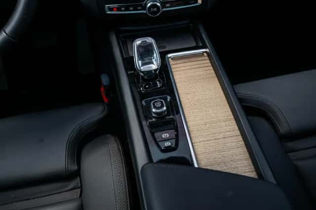 Volvo XC60 (2025) thumbnail 14