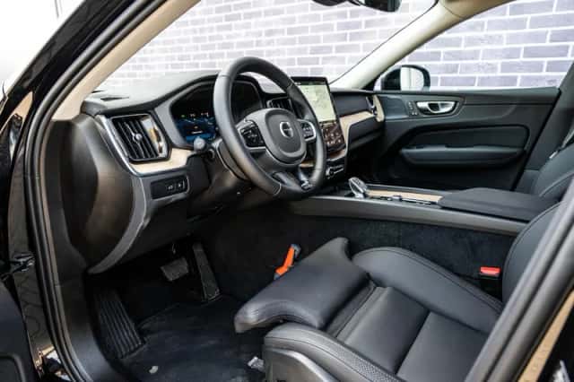 Volvo XC60 (2025) thumbnail 17