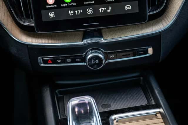 Volvo XC60 (2025) thumbnail 25