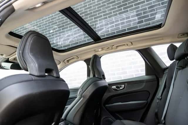 Volvo XC60 (2025) thumbnail 35