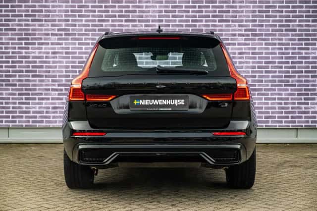 Volvo XC60 (2024) thumbnail 11