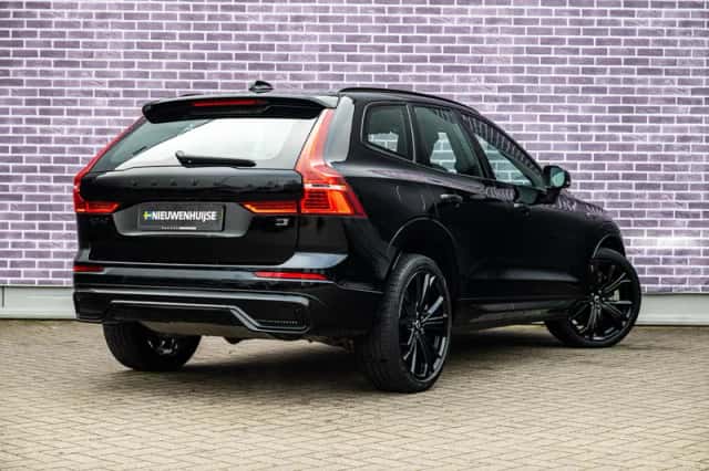 Volvo XC60 (2024) thumbnail 3