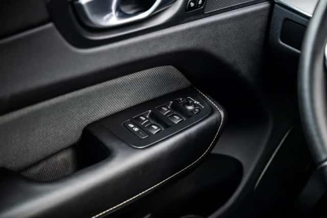 Volvo XC60 (2024) thumbnail 26
