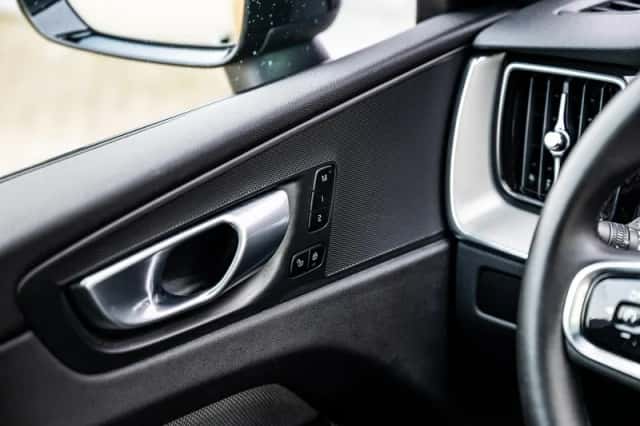 Volvo XC60 (2024) thumbnail 27