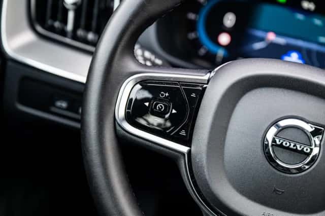 Volvo XC60 (2024) thumbnail 28