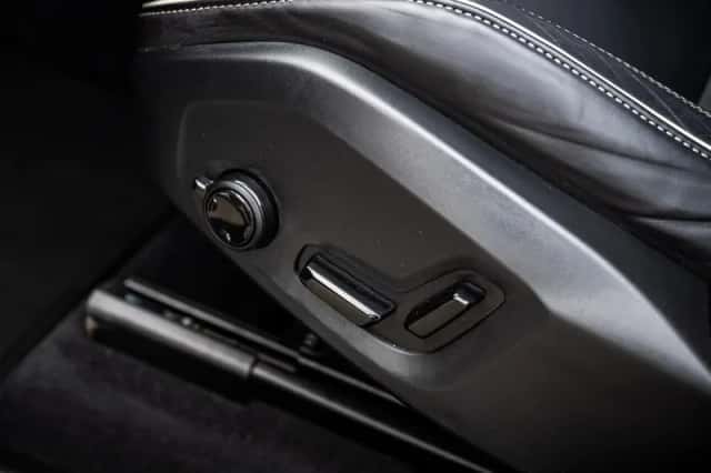 Volvo XC60 (2024) thumbnail 8