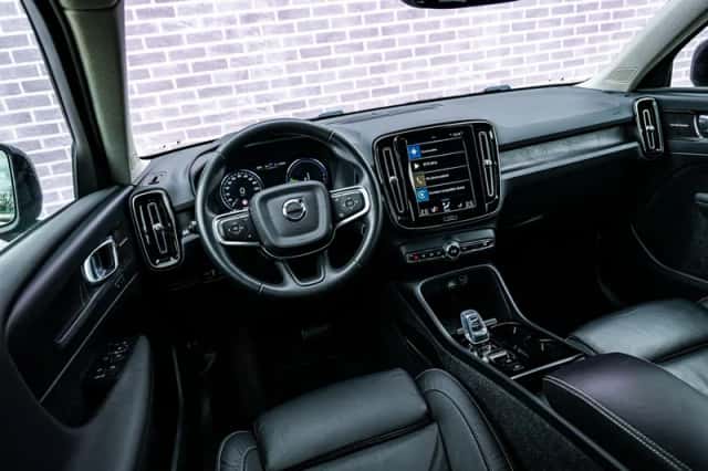 Volvo XC40 (2022) thumbnail 12