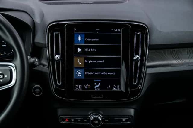 Volvo XC40 (2022) thumbnail 13