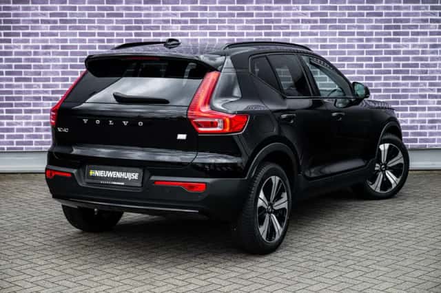 Volvo XC40 (2022) thumbnail 17