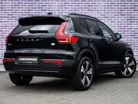 Volvo XC40 thumbnail 3