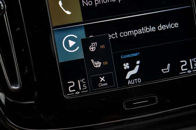 Volvo XC40 (2022) thumbnail 23