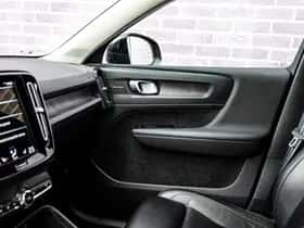 Volvo XC40 thumbnail 30