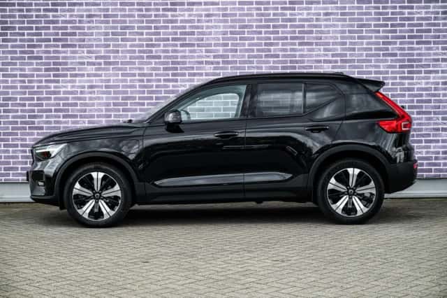 Volvo XC40 (2022) thumbnail 5